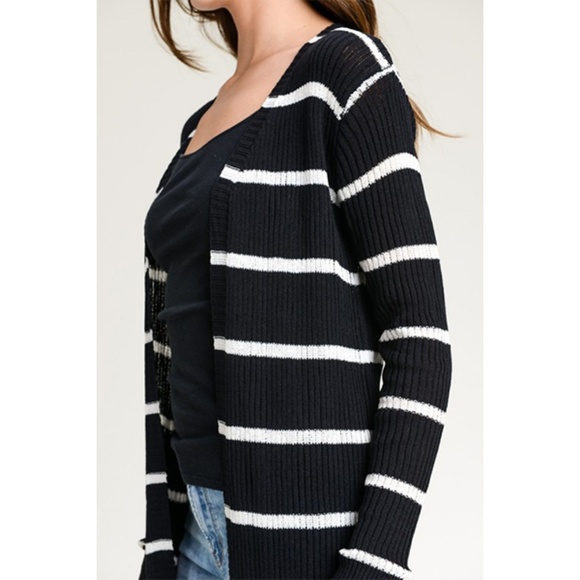 Doe&Rae Black Stripes Knit Open Front Cardigan - Picture 6 of 7
